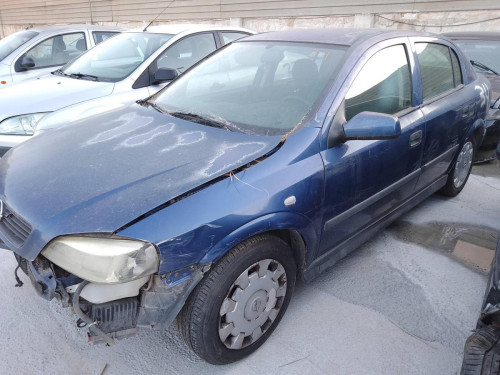 OPEL ASTRA G BERLINA — vehículo donante para recambios 