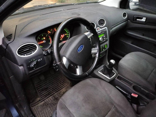  FORD FOCUS BERLINA (CAP) 