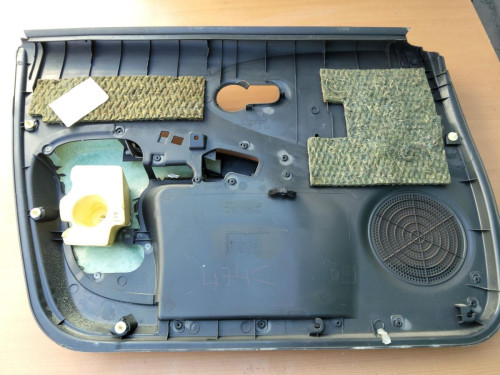 GUARNECIDO PUERTA DELANTERA DERECHA NISSAN MICRA (K12E) 