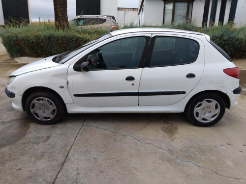 Peugeot 206 (1998->) — автомобиль-донор на запчасти 