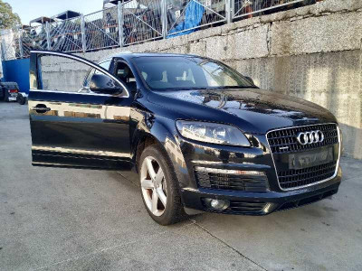 AUDI Q7 (4L)