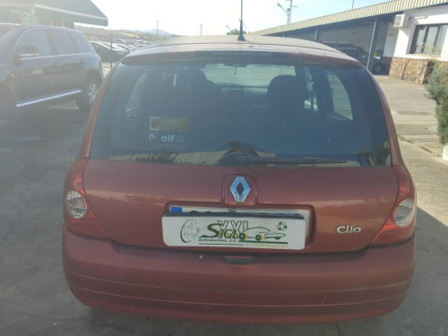  Renault Clio II Fase II (B/CB0)(2001->) SIN IDENTIFICAR 