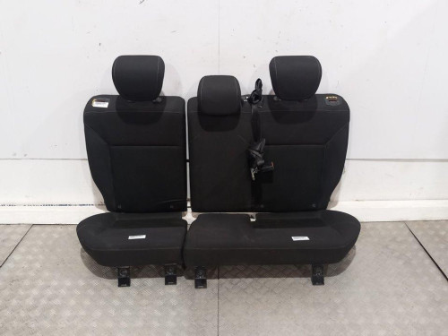  ASIENTOS TRASEROS FORD FOCUS BERLINA (CEW) 