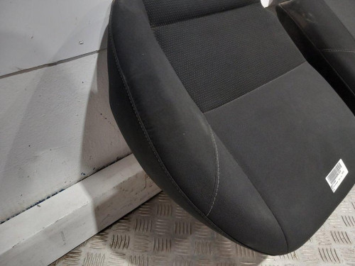  ASIENTOS TRASEROS FORD FOCUS BERLINA (CEW) 