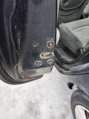 CERRADURA PUERTA TRASERA IZQUIERDA