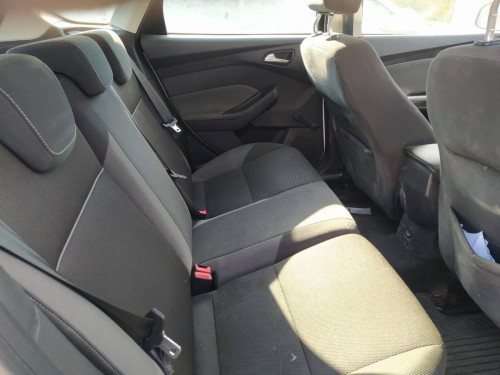  FORD FOCUS BERLINA (CB8) 