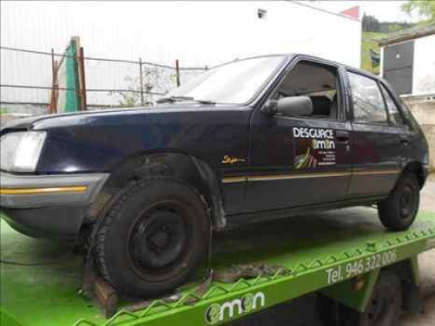 PEUGEOT 205 BERLINA
