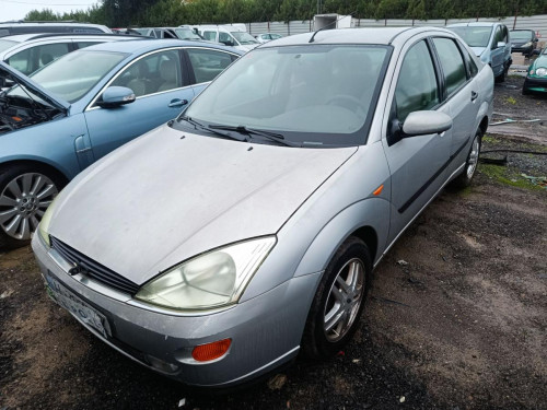  FORD FOCUS BERLINA (CAK) 
