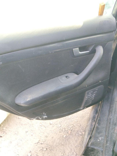 GUARNECIDO PUERTA TRASERA IZQUIERDA AUDI A4 AVANT (8E) 