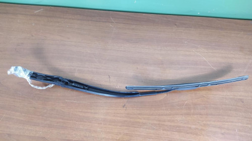 BRAZO LIMPIA DELANTERO DERECHO LEXUS RC 