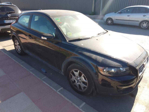VOLVO C30 — автомобиль-донор на запчасти 
