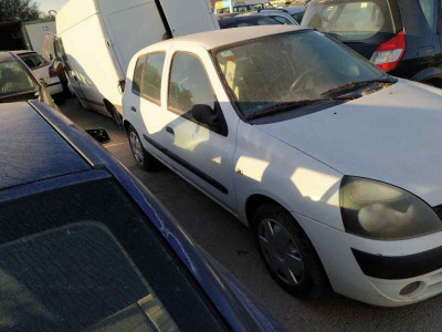 RENAULT CLIO II FASE II (B/CB0)