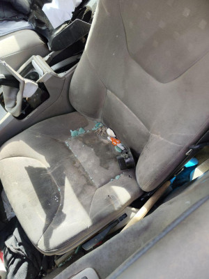 ASIENTO DELANTERO IZQUIERDO