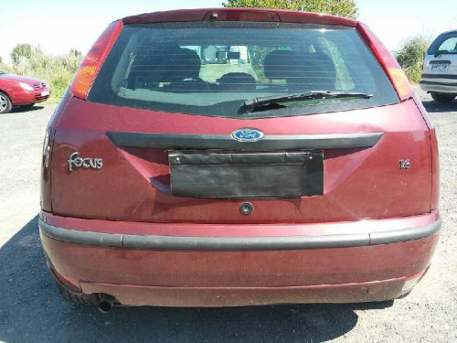  FORD FOCUS BERLINA (CAK) 