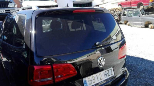 VOLKSWAGEN TOURAN (1T3) — vehículo donante para recambios 