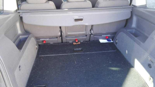VOLKSWAGEN TOURAN (1T3) — vehículo donante para recambios 