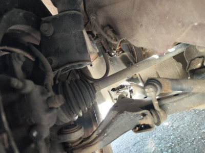 BRAZO SUSPENSION DELANTERO IZQUIERDO